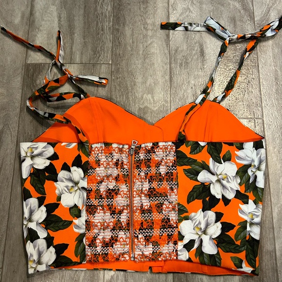 Alice + Olivia Floral Print Crop Top Size 8 - Picture 2 of 4